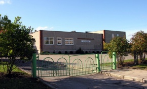 Mokyklos pastatas 2008 m.