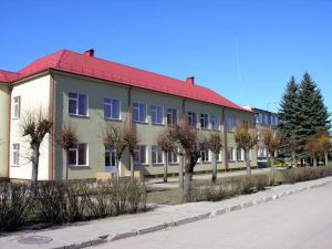 Vieksniu gimnazija. MKE.jpg